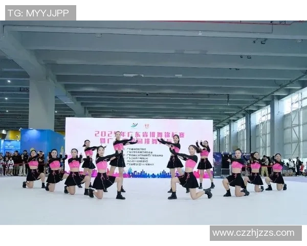 武汉街舞队在世界攀岩锦标赛中的速度表现引发热议与关注